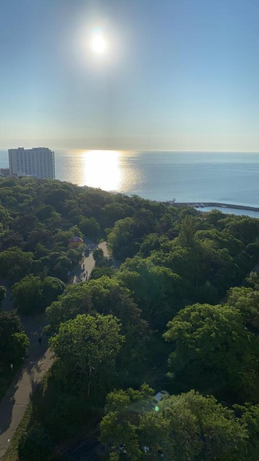 Aparts Panorama Sea Apartment Одеса Екстериор снимка